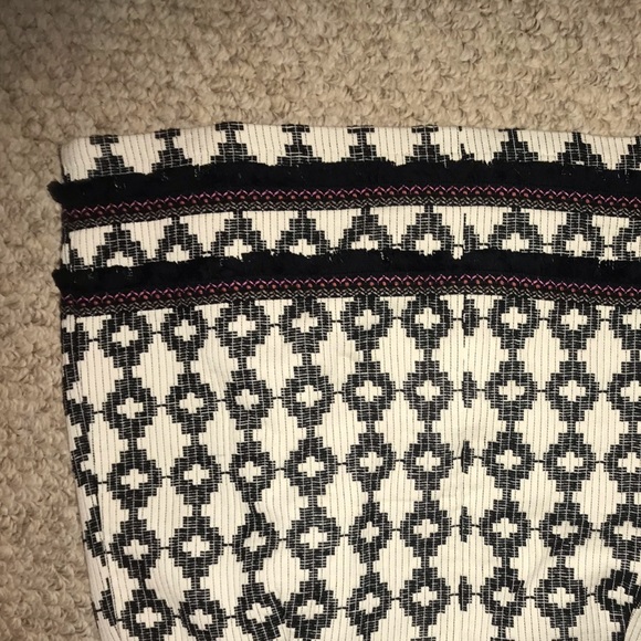 Tribal Skirt - Picture 4 of 4